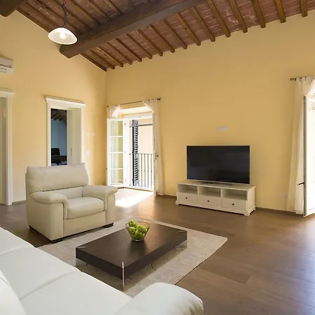 Santo Stefano 10 By Salogi Villa